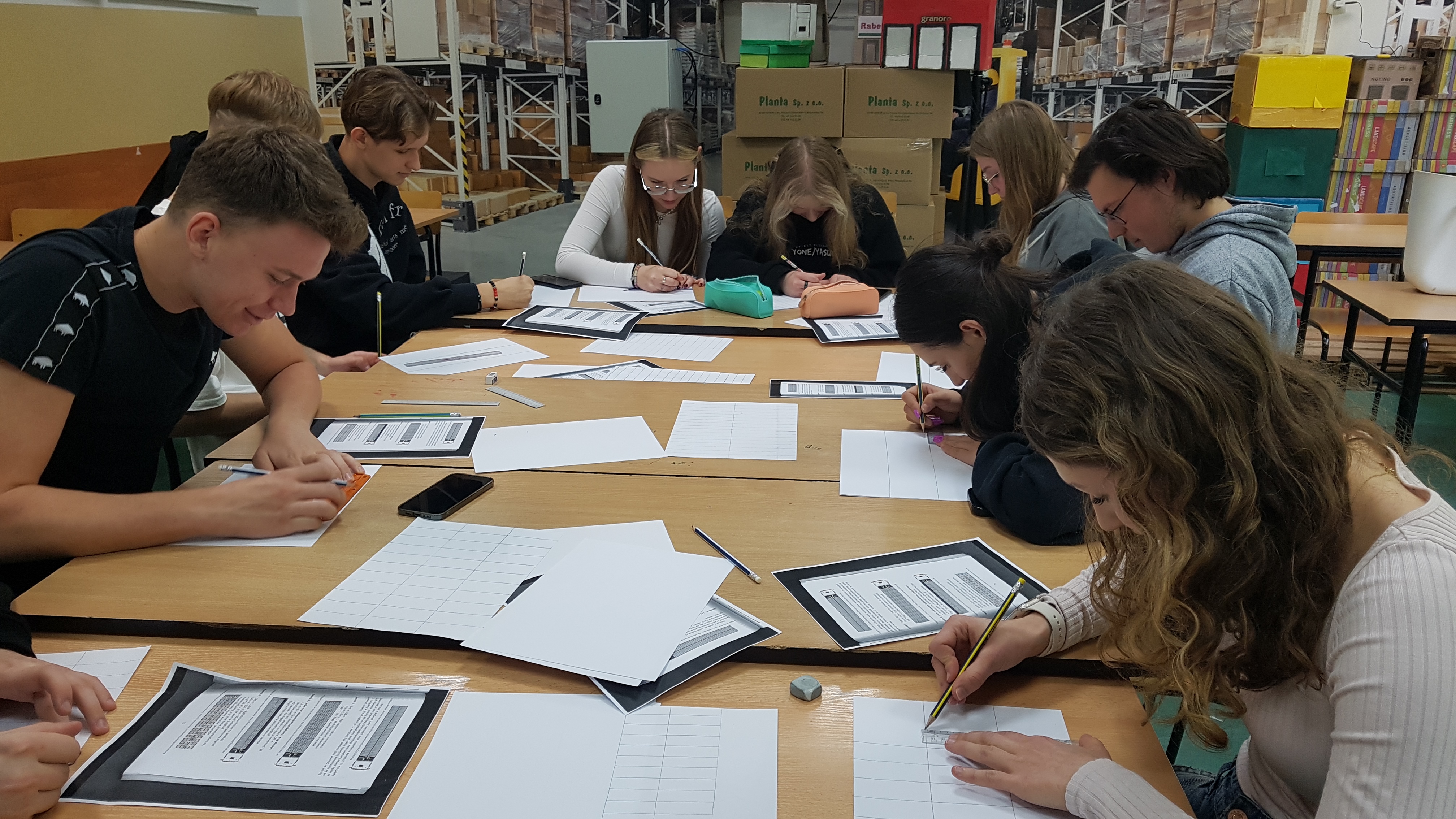 Uczniowie podczas zajęć w ramach projektu