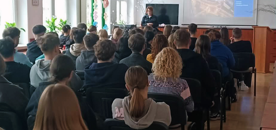 Spotkanie maturzystów z przedstawicielem Akademii Tarnowskiej – oferta studiów i możliwości rozwoju