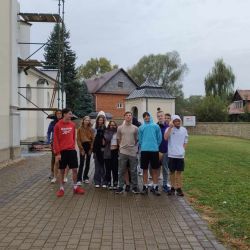 461745174 1039175304672795