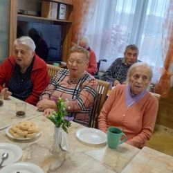 466043445 1076003607656631