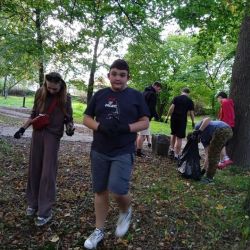 461924232 1042162434374082