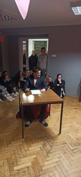 479697782 1143089147614743