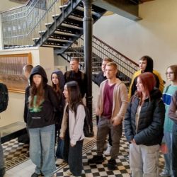 464837957 1064379348819057