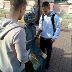 465022372 1064380175485641